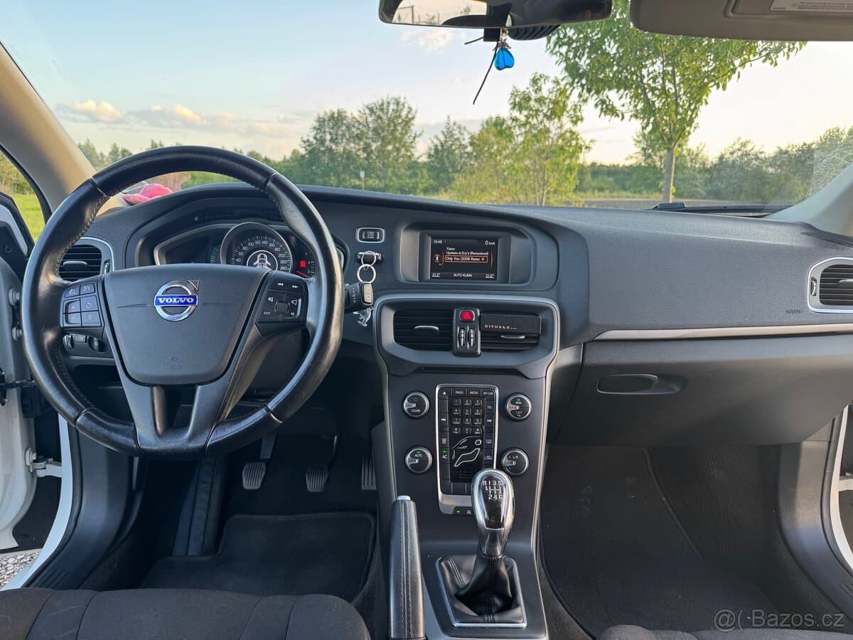 Volvo V40 - 6