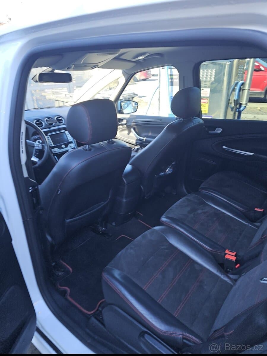 2010 Ford S-MAX - 6
