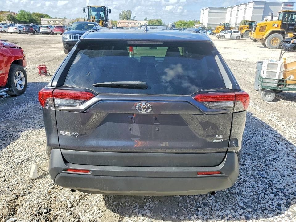 2021 Toyota RAV4 - 6