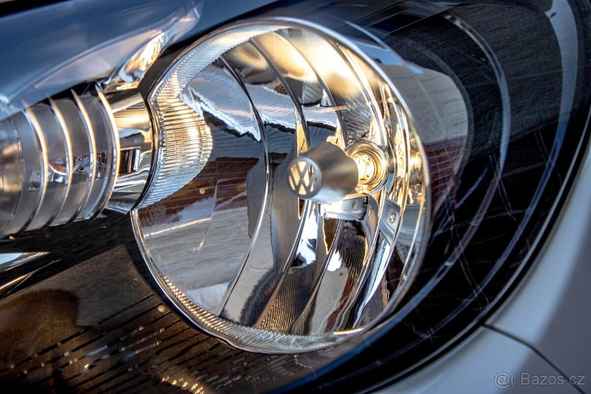 2010 Volkswagen GOLF - 6