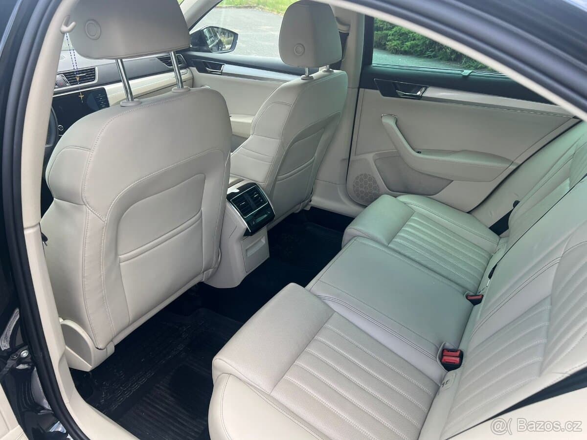2020 Škoda SUPERB - 6