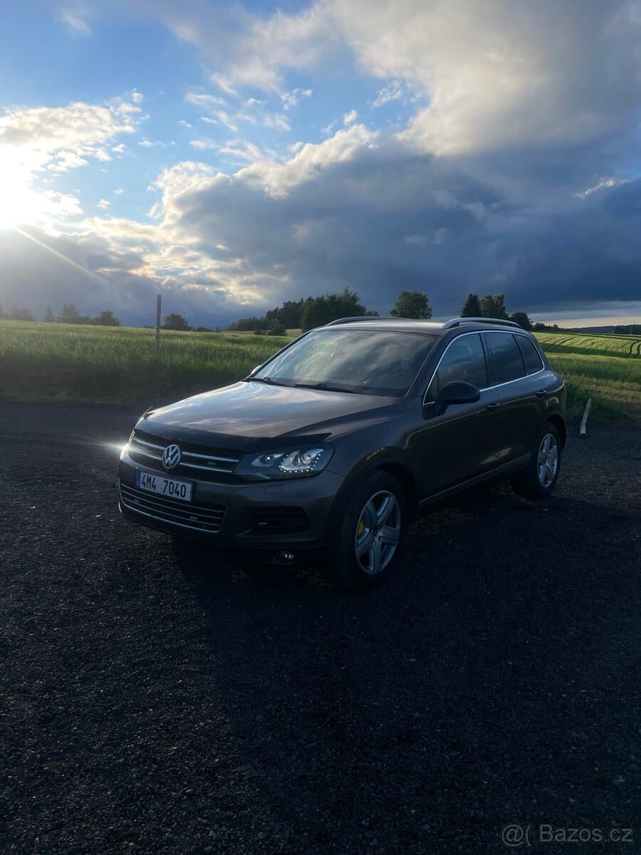 2010 Volkswagen TOUAREG - 6