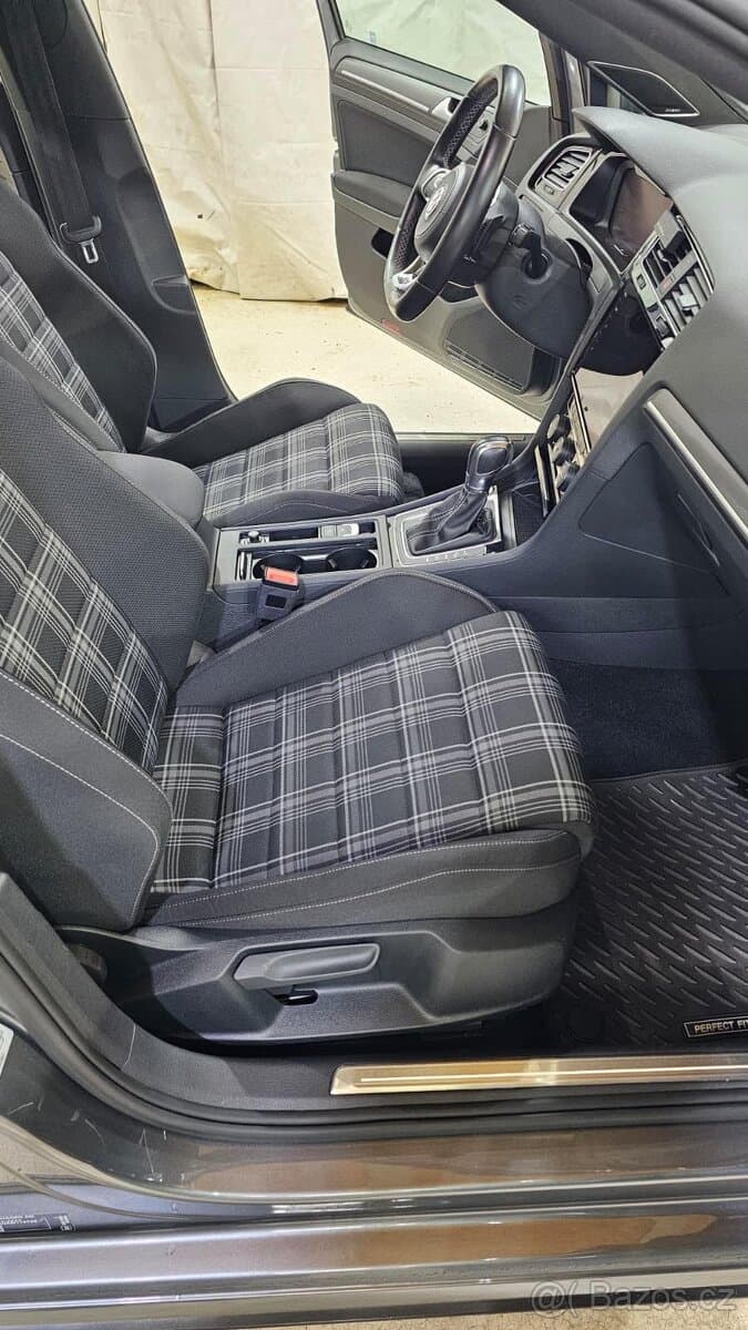 2019 Volkswagen GOLF - 6