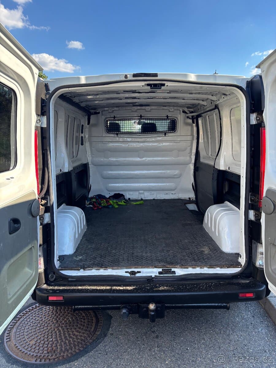 2005 Renault TRAFIC - 6