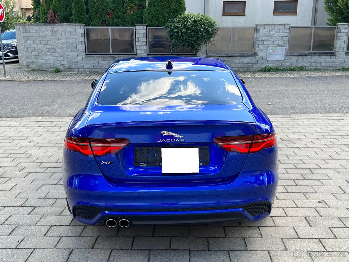 2019 Jaguar XE - 6