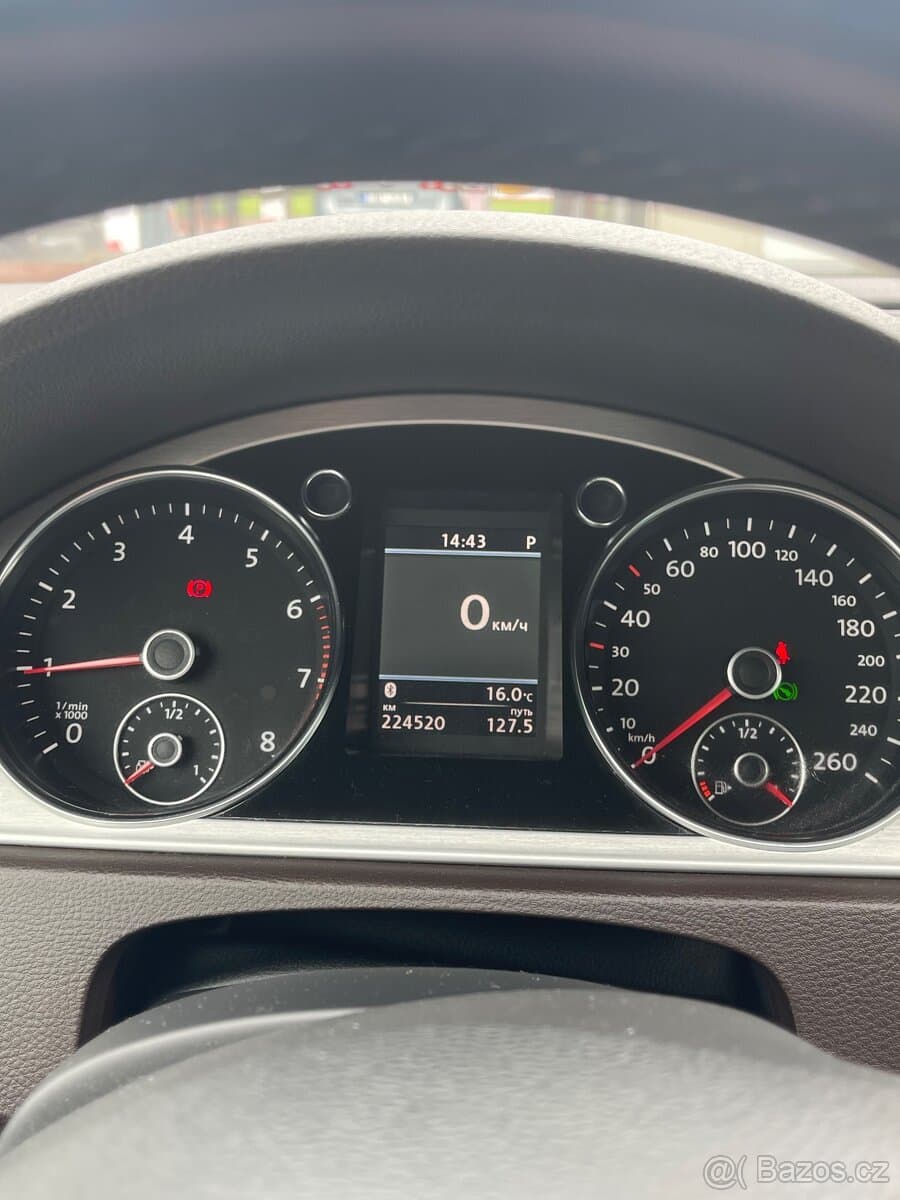 2012 Volkswagen PASSAT - 6
