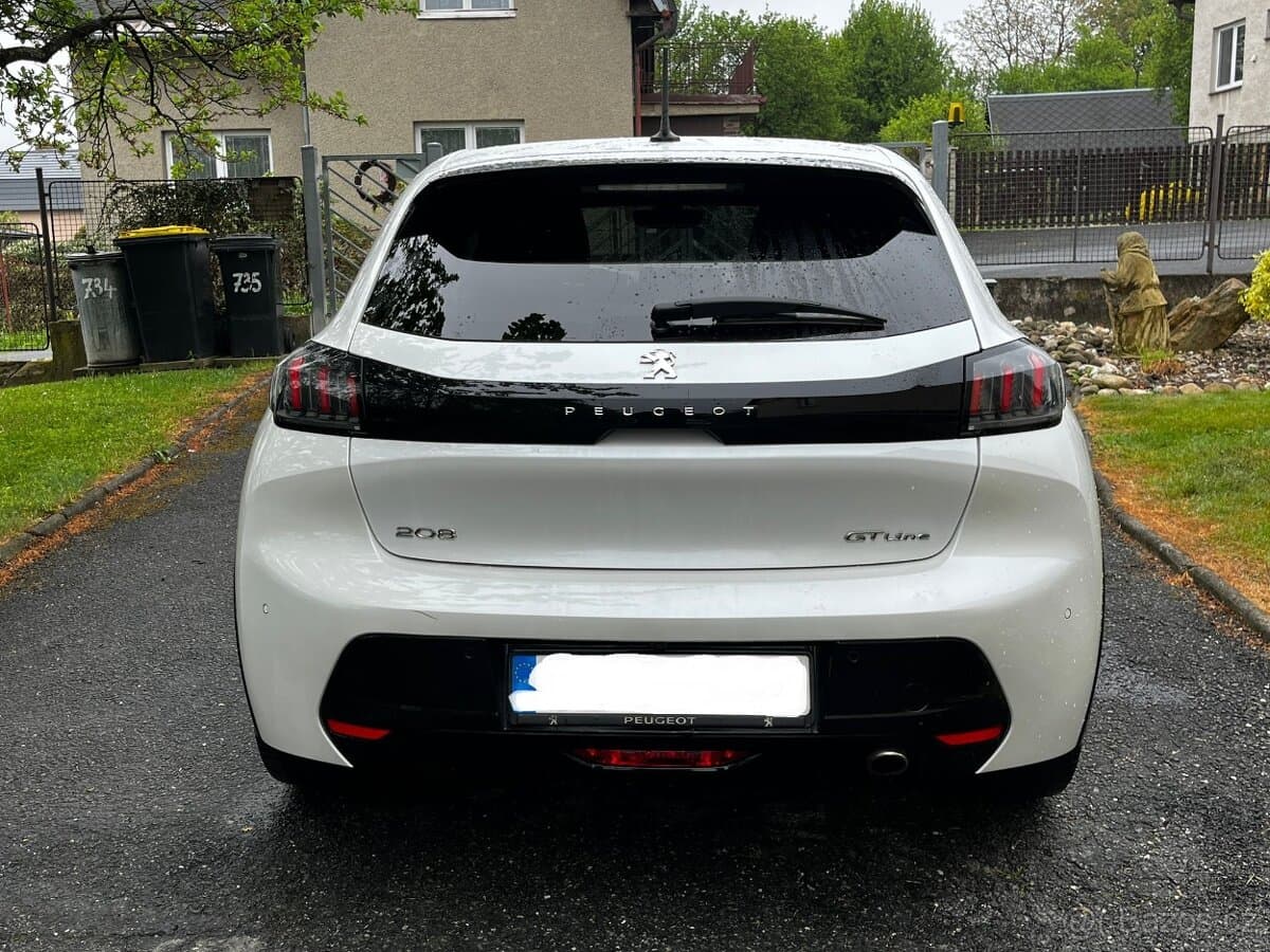 2020 Peugeot 208 - 6