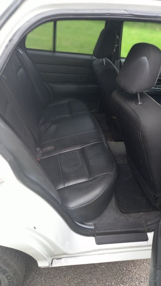 2007 Ford CROWN VICTORIA - 6