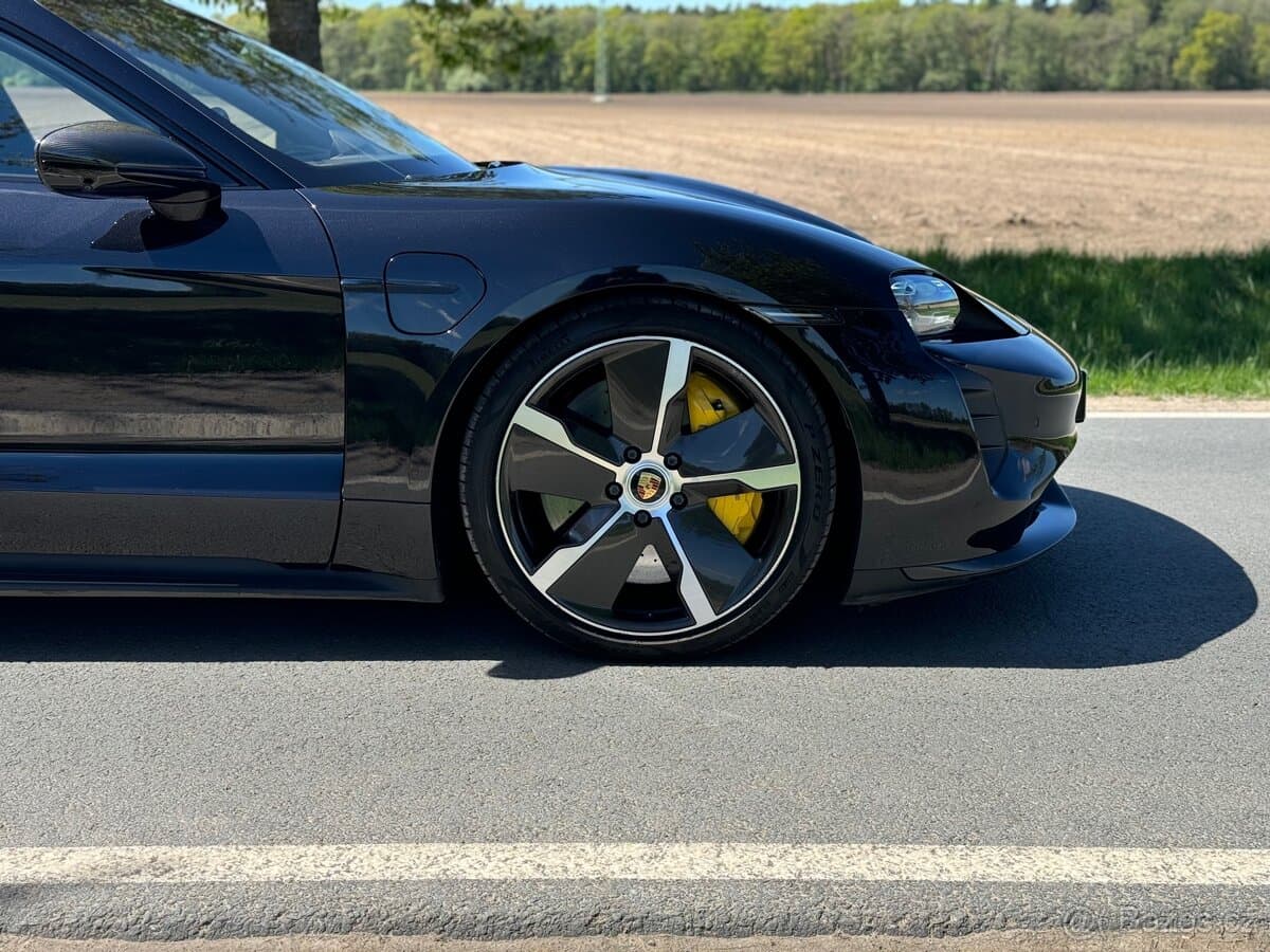 2021 Porsche TAYCAN - 6