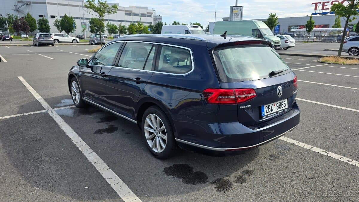 2016 Volkswagen PASSAT - 6