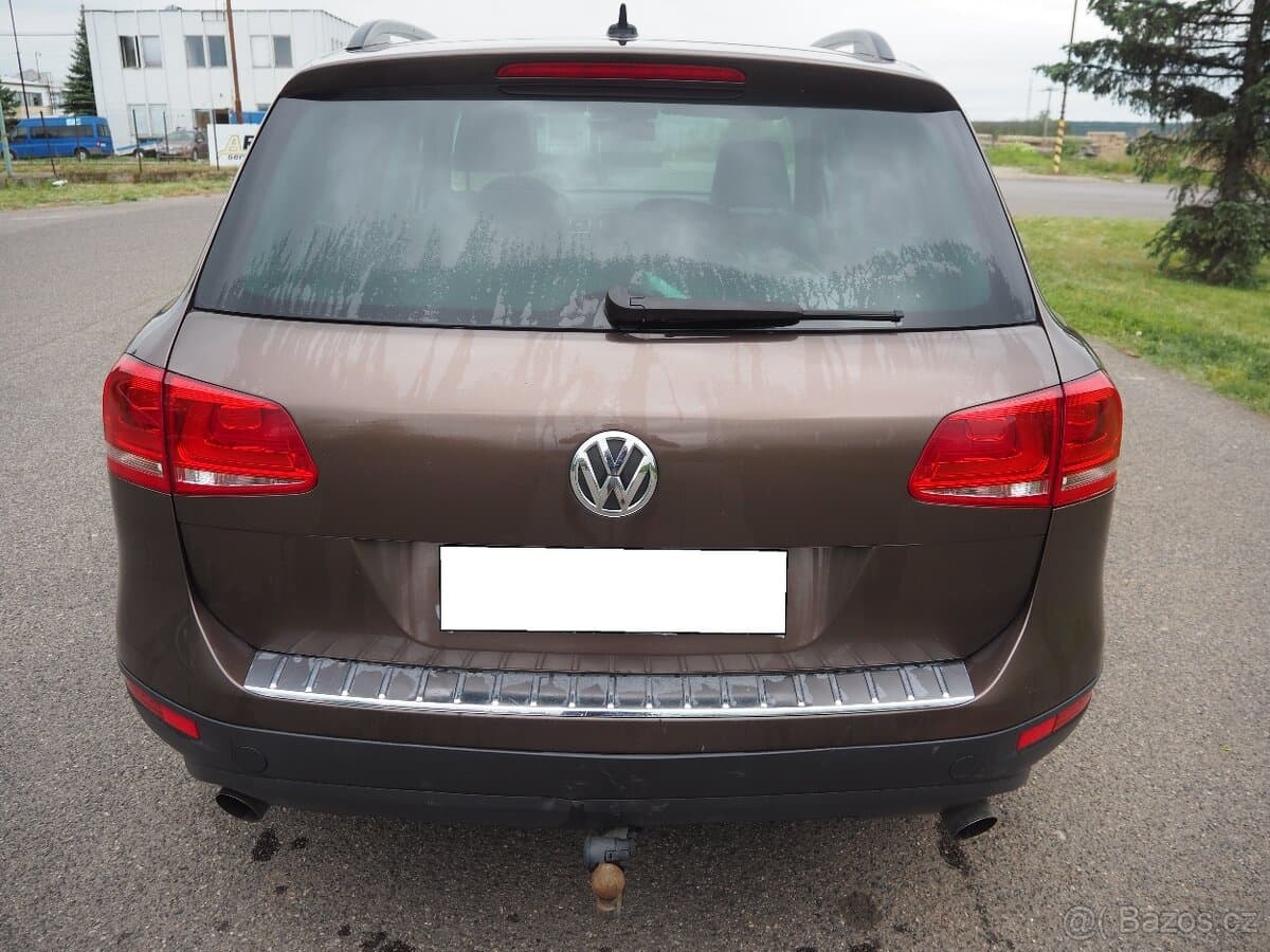 2010 Volkswagen TOUAREG - 6