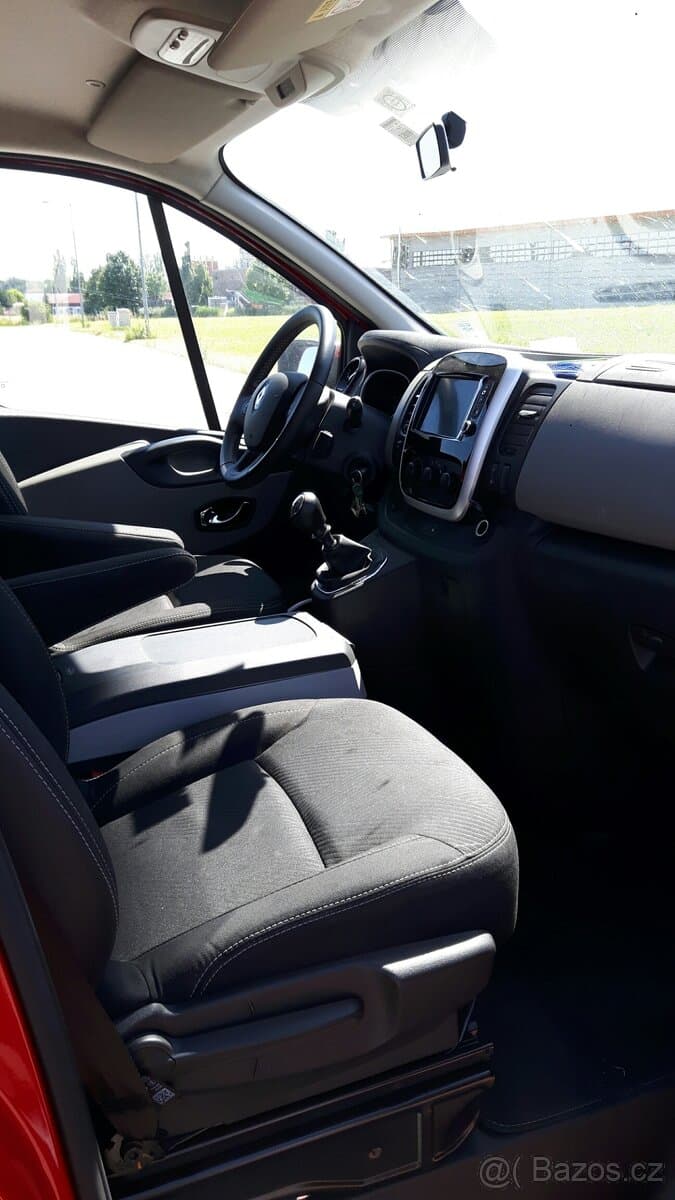 2015 Renault TRAFIC - 6