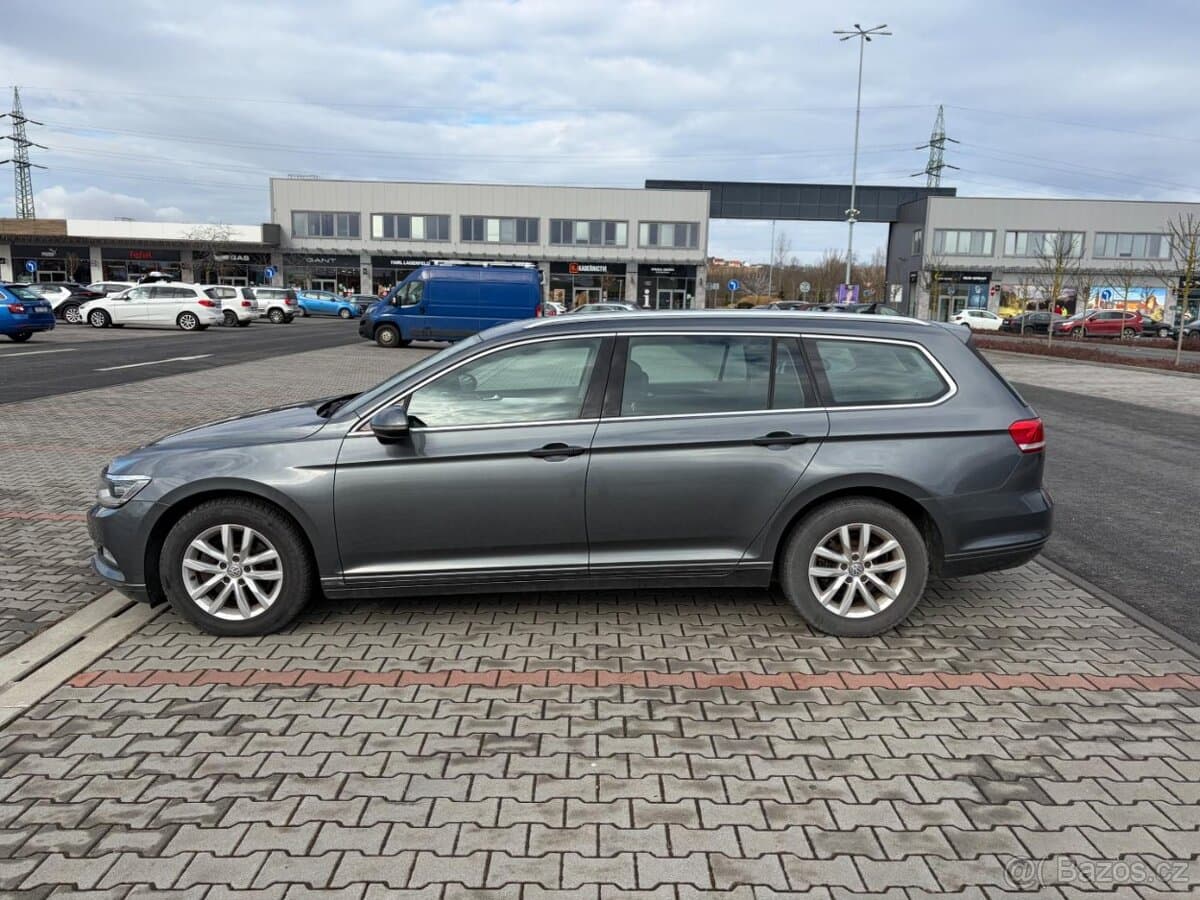 2016 Volkswagen PASSAT - 6