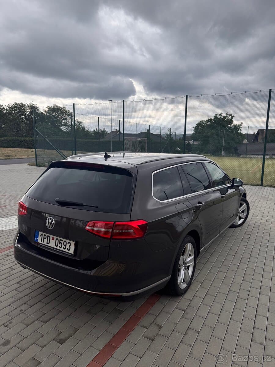 2015 Volkswagen PASSAT - 6
