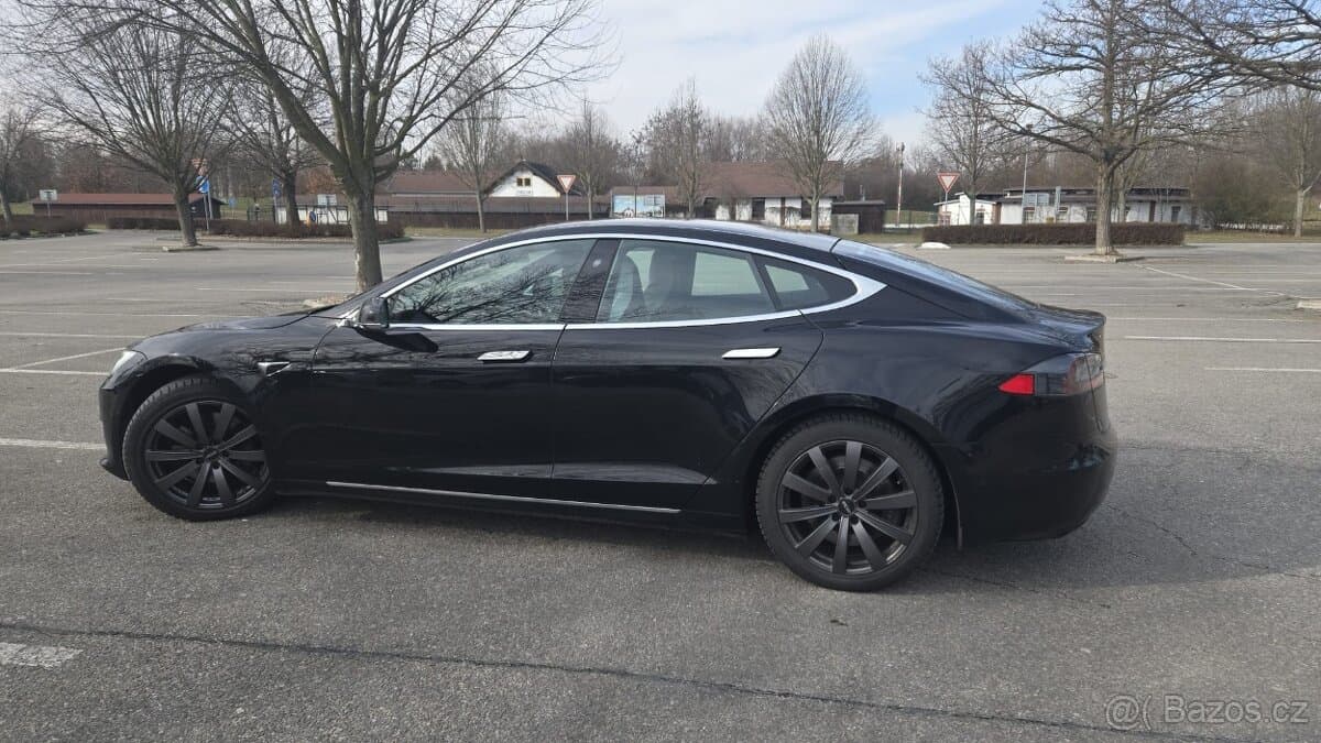 2020 Tesla MODEL S - 6