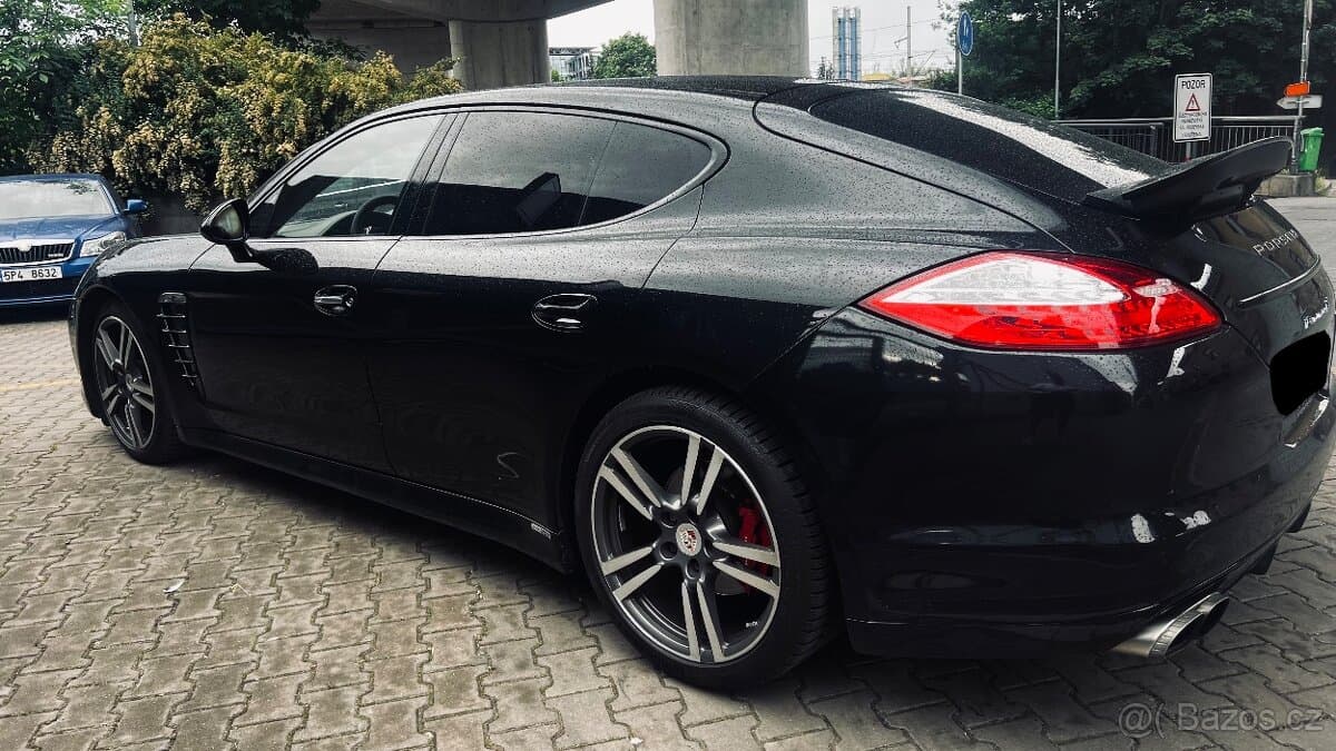 2011 Porsche PANAMERA - 6
