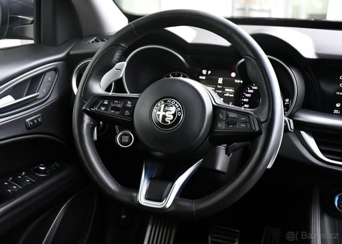 2020 Alfa Romeo STELVIO - 6