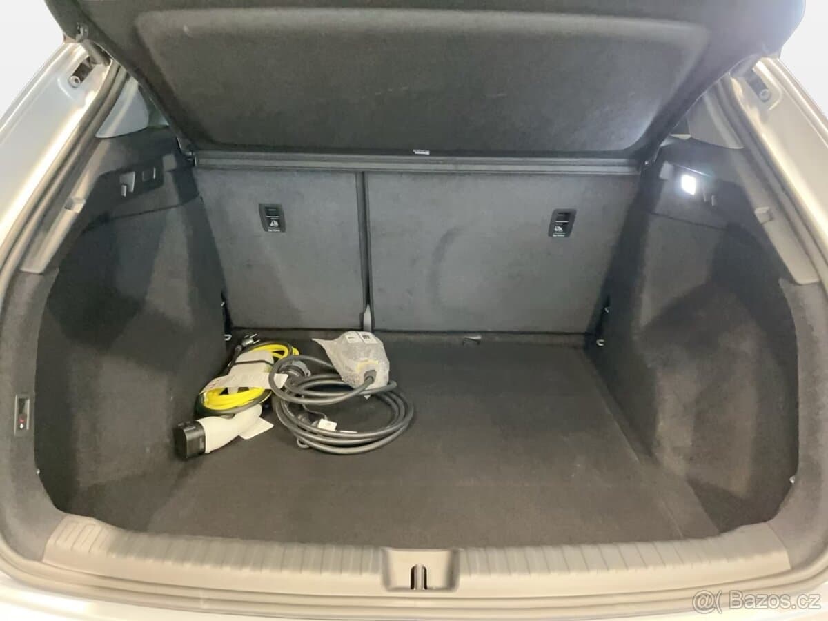 Audi Q4 - 6
