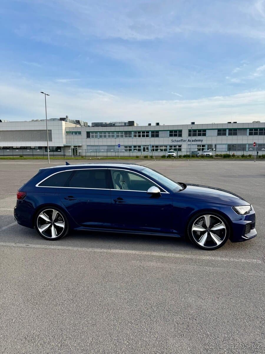 2018 Audi RS4 - 6
