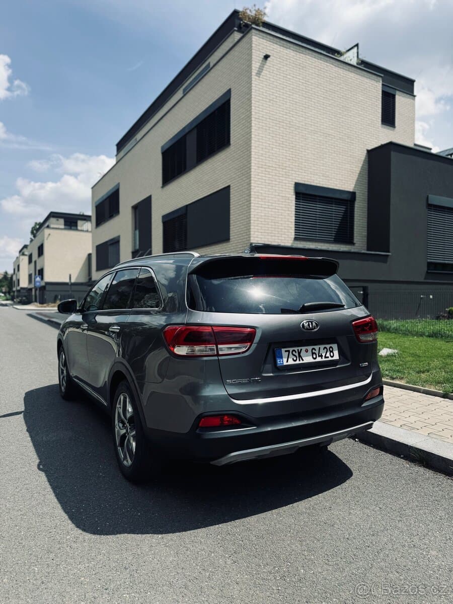 2016 Kia SORENTO - 6