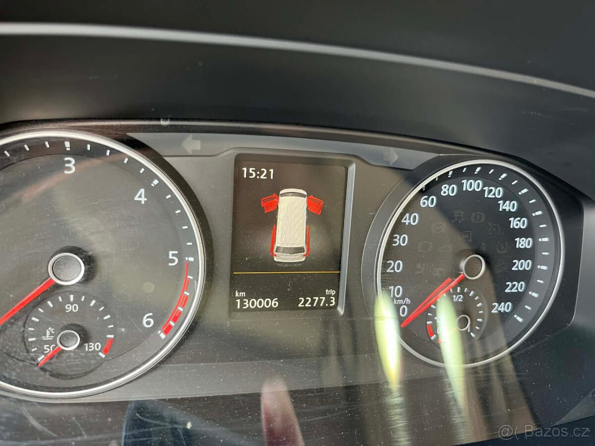 2015 Volkswagen MULTIVAN - 6