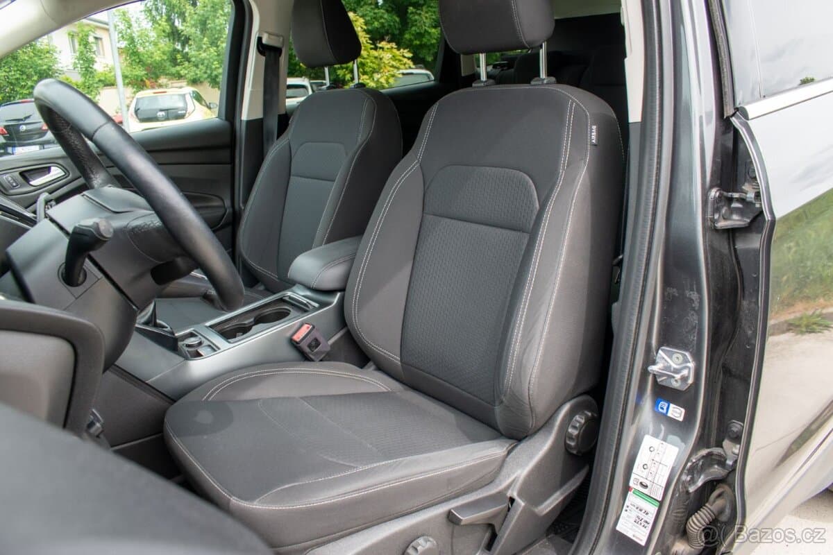 2019 Ford KUGA - 6