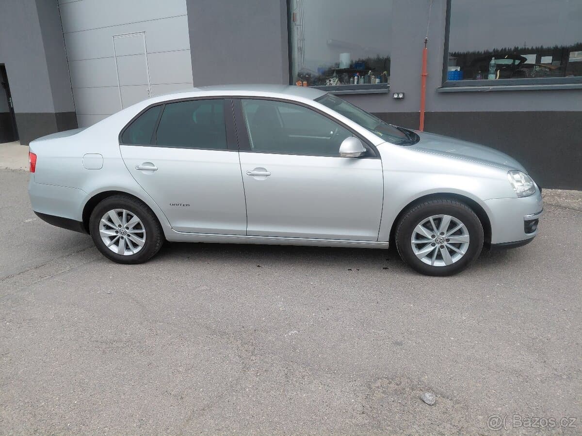 2010 Volkswagen JETTA - 6