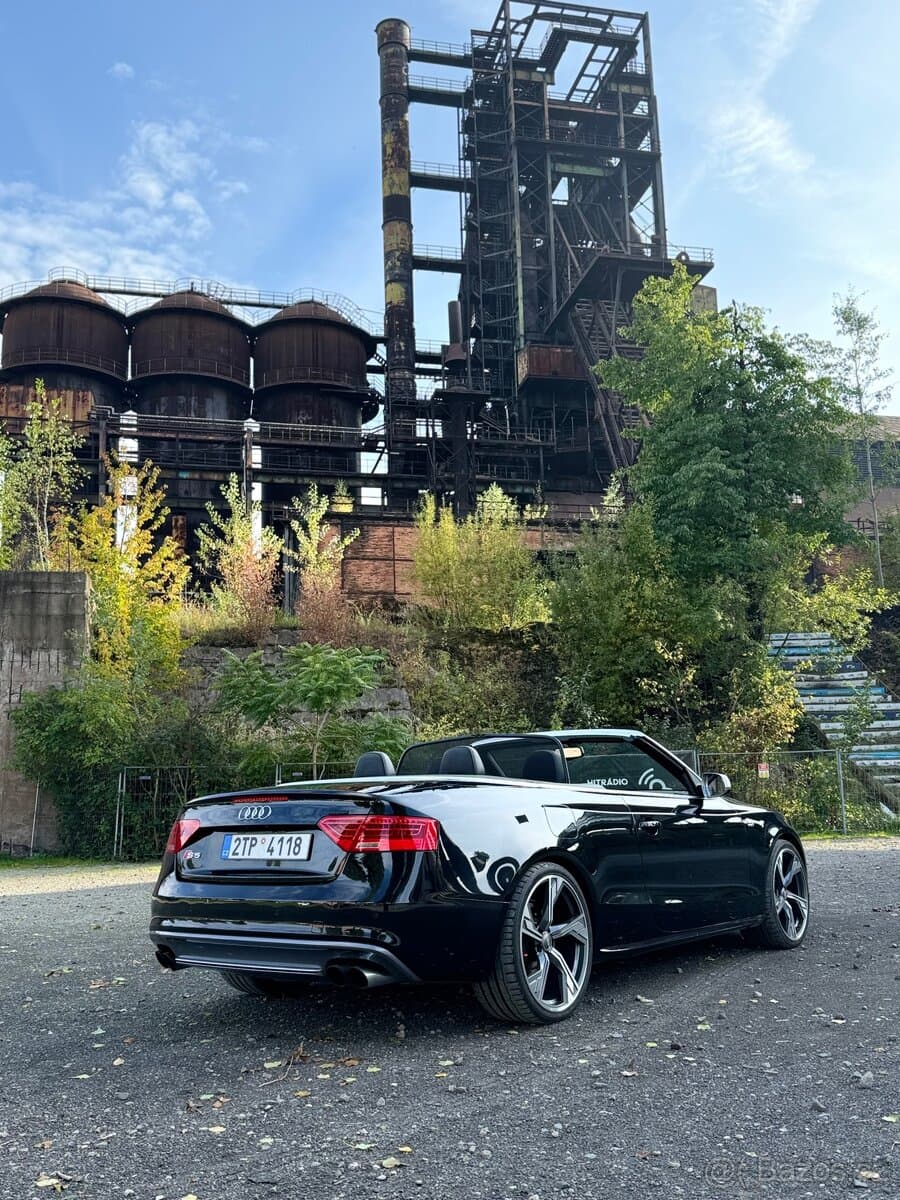 2011 Audi S5 - 6