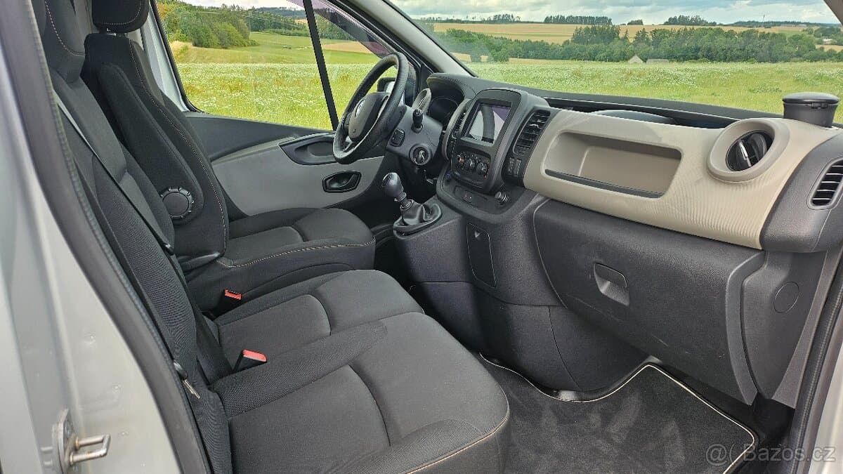 2015 Renault TRAFIC - 6
