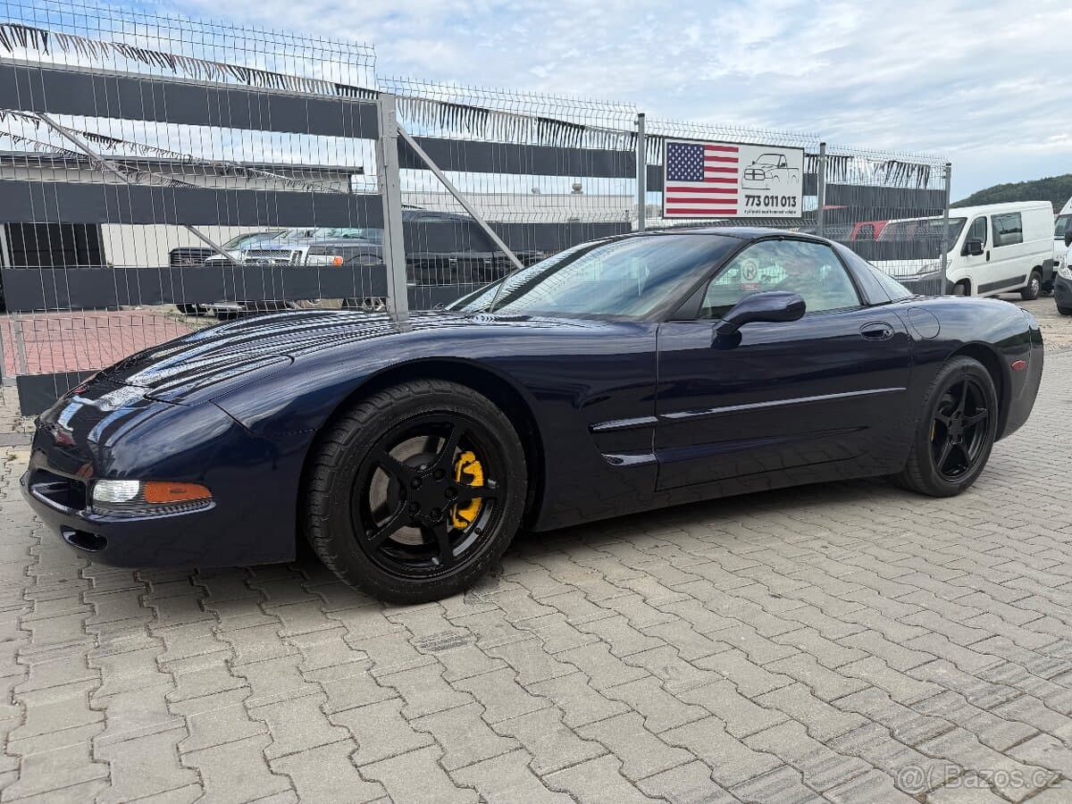 2001 Chevrolet CORVETTE - 6