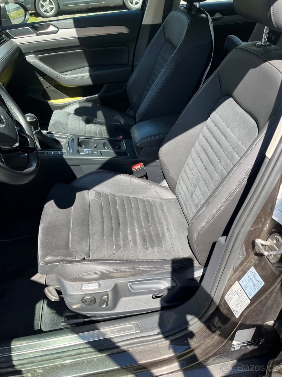 Volkswagen PASSAT - 6