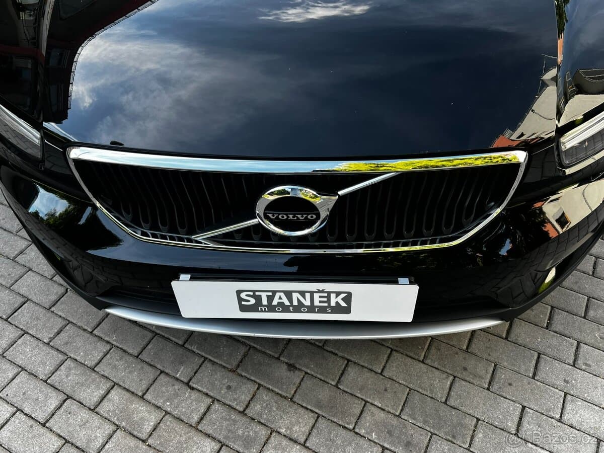 2021 Volvo XC40 - 6