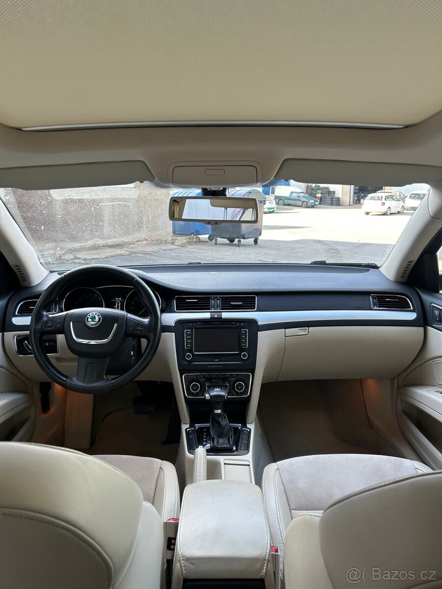 2012 Škoda SUPERB - 6