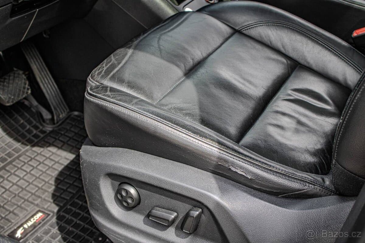 2012 Volkswagen TIGUAN - 6