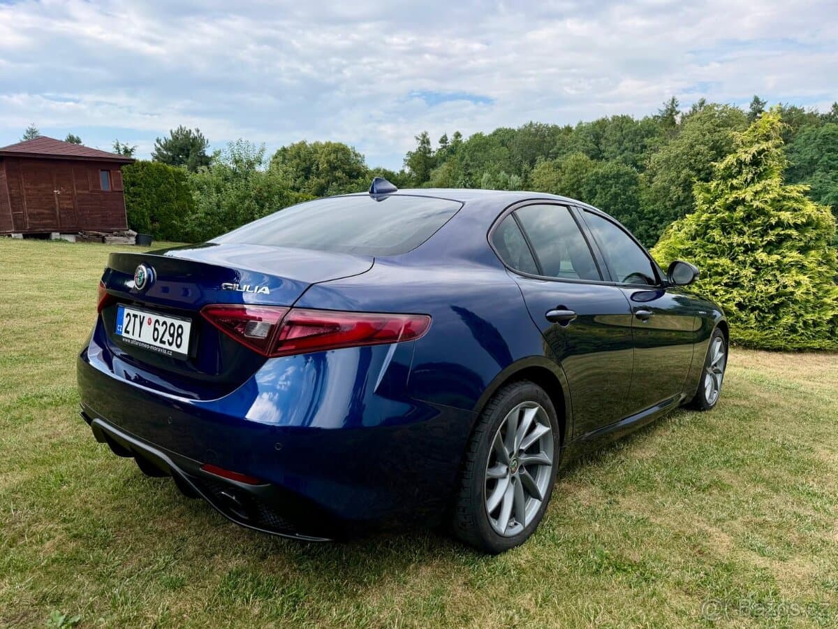 2017 Alfa Romeo GIULIA - 6
