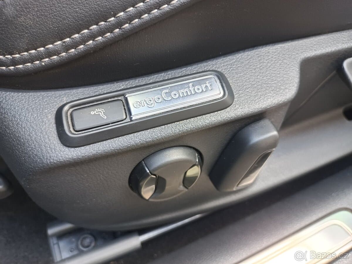 Volkswagen PASSAT - 6