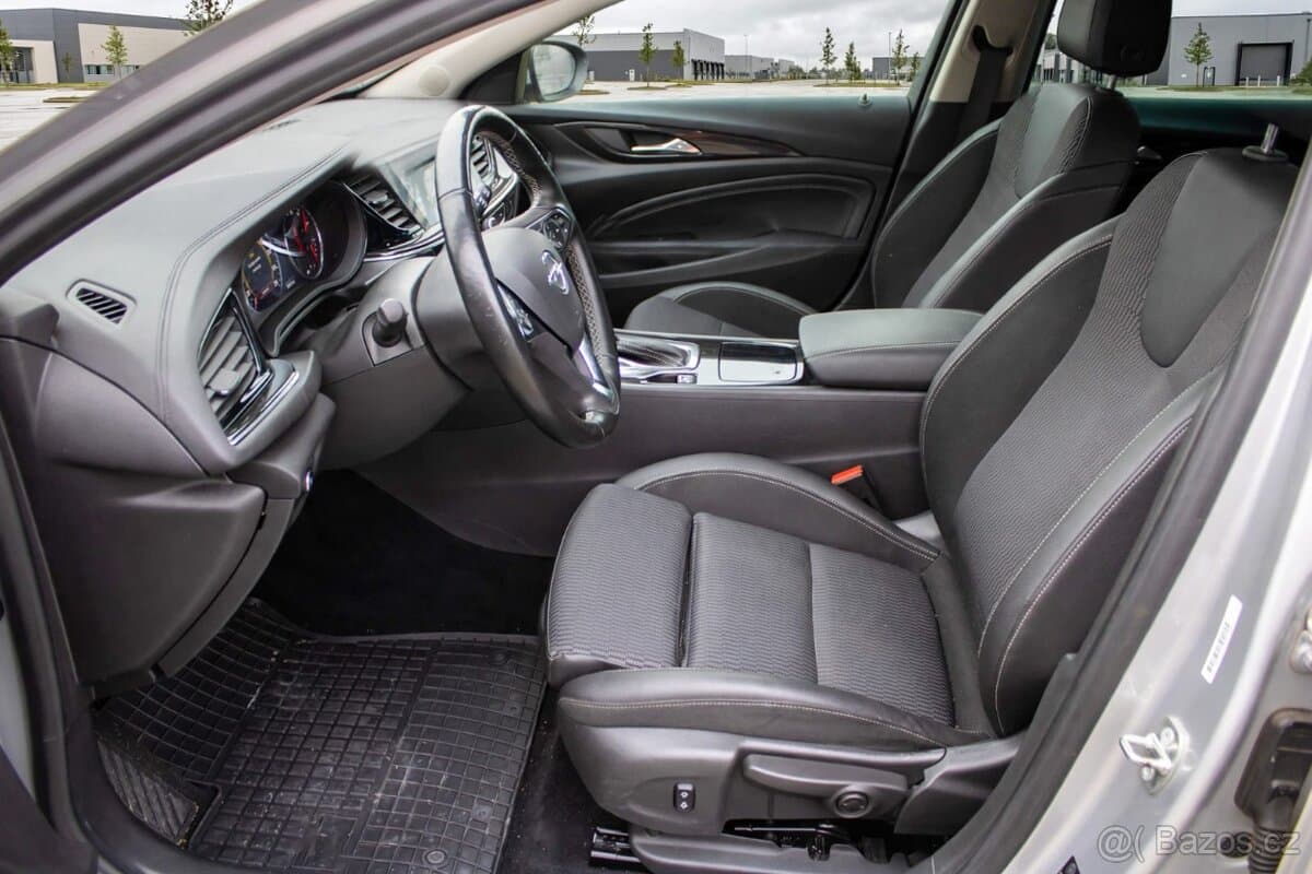 2018 Opel INSIGNIA - 6