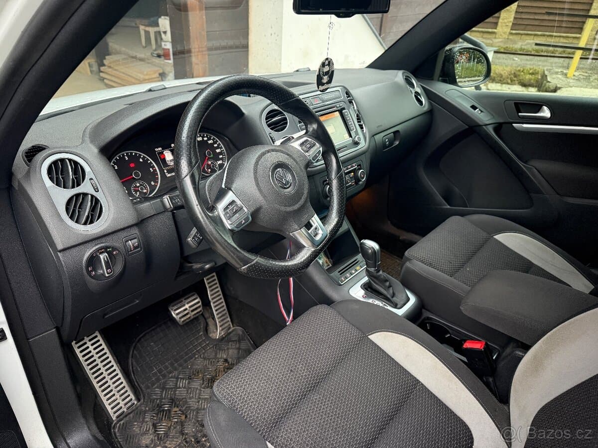 2015 Volkswagen TIGUAN - 6