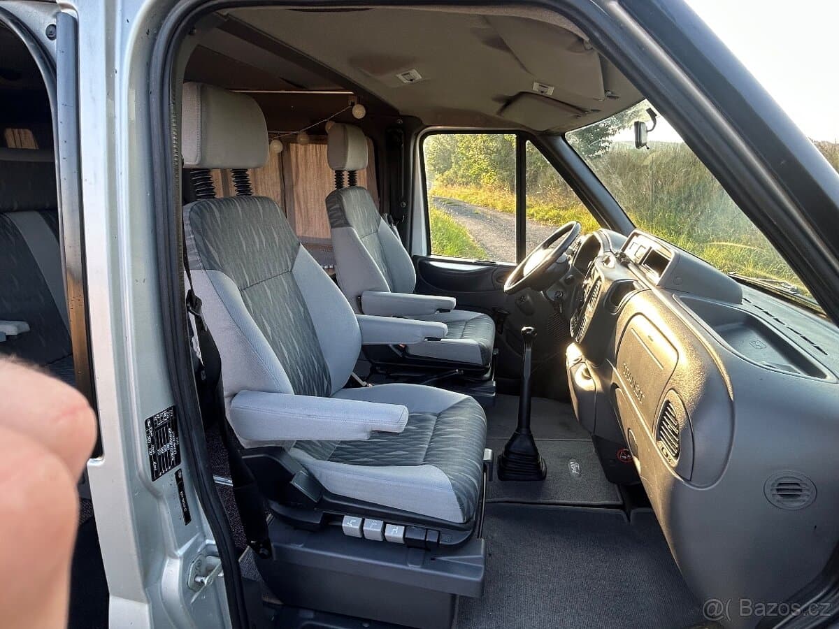2004 Ford TRANSIT - 6