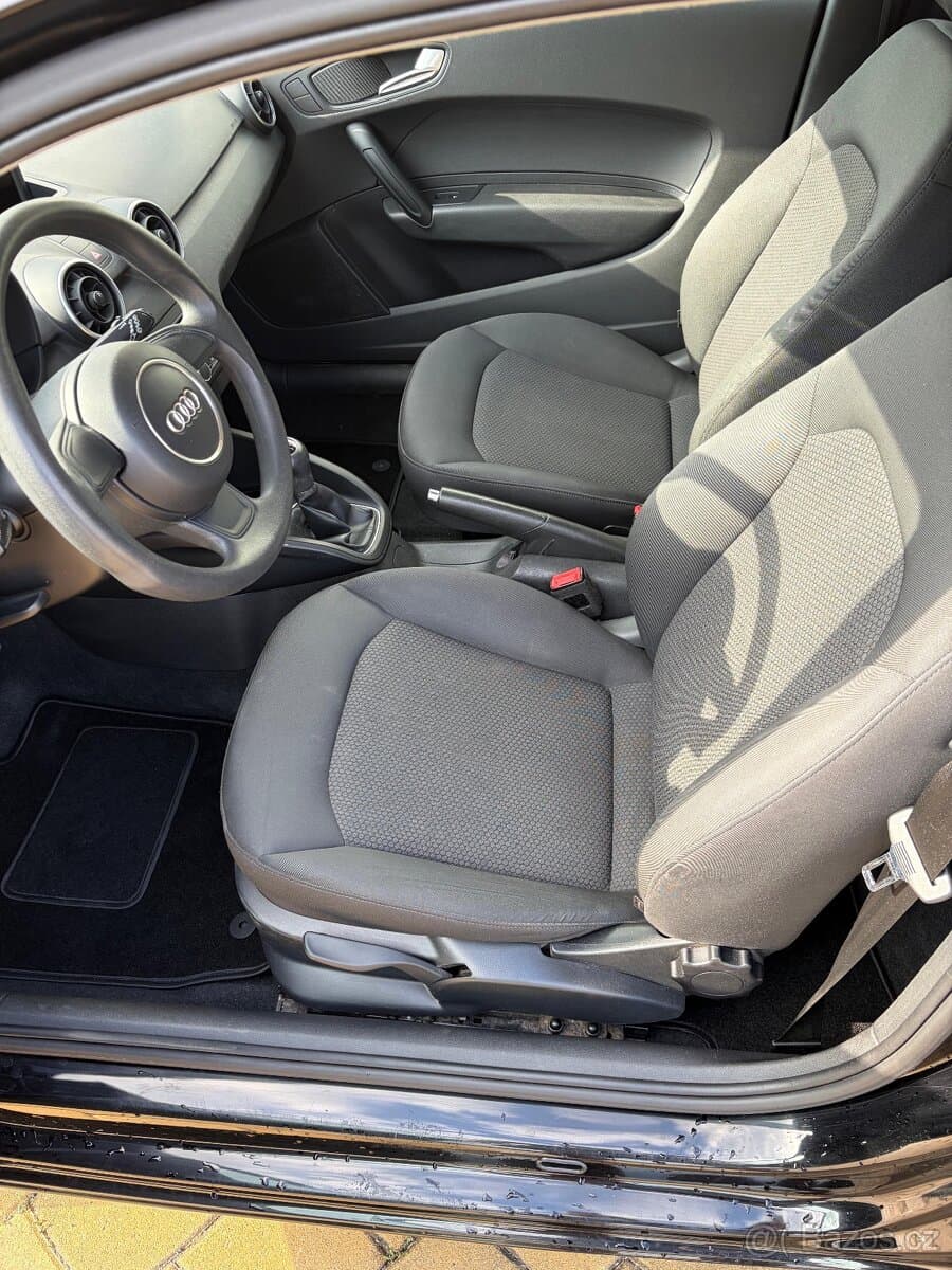 2015 Audi A1 - 6