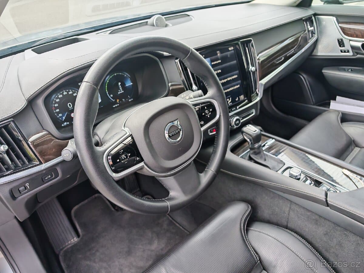 2017 Volvo S90 - 6
