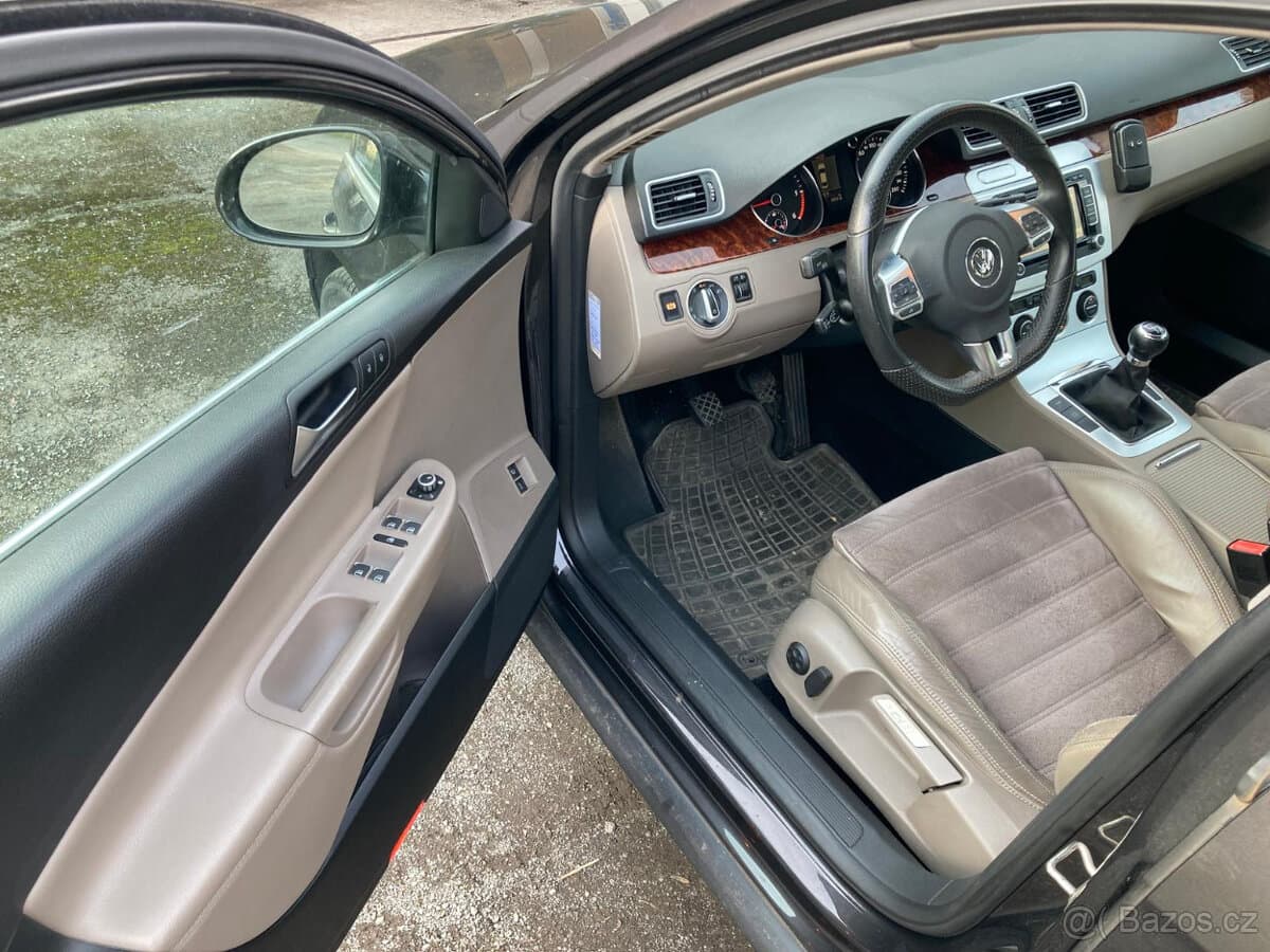 2005 Volkswagen PASSAT - 6