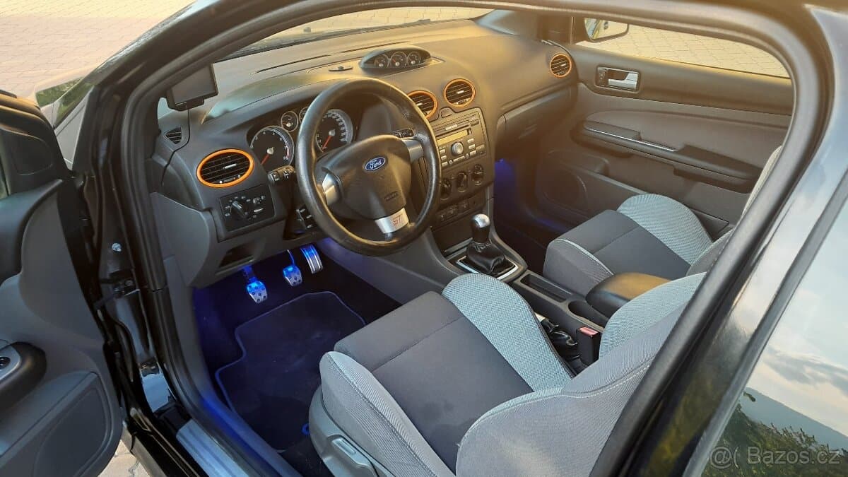 2007 Ford FOCUS - 6