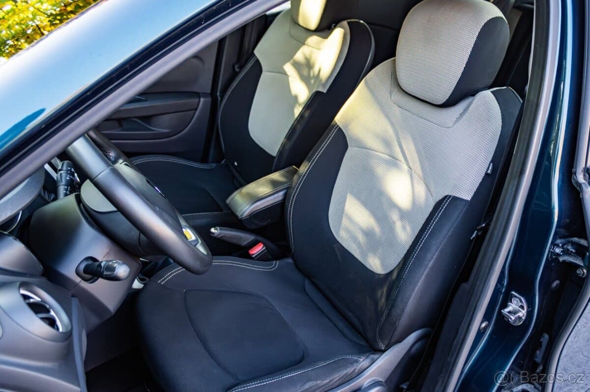 2018 Renault CAPTUR - 6