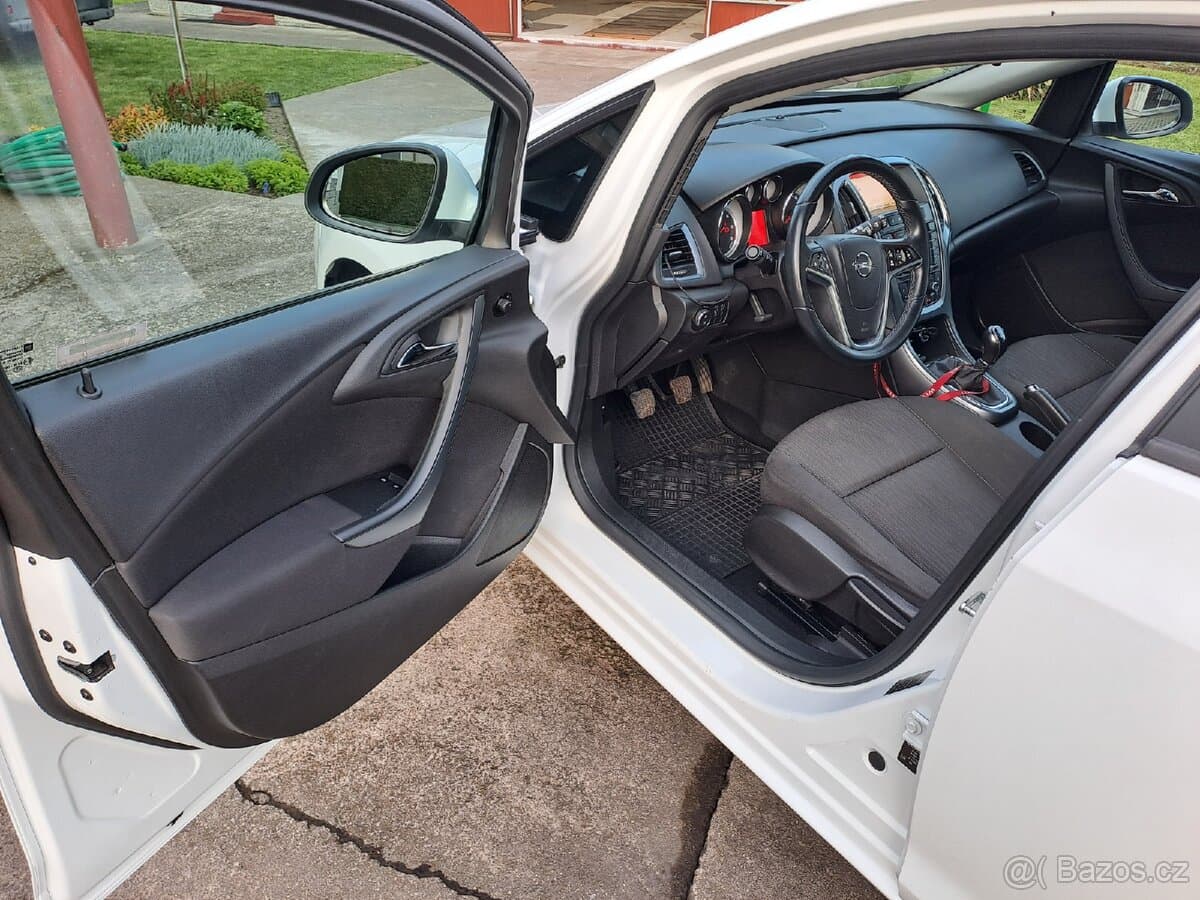 2014 Opel ASTRA - 6