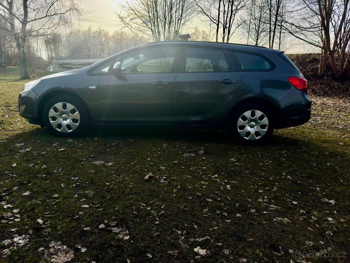 Opel ASTRA - 6