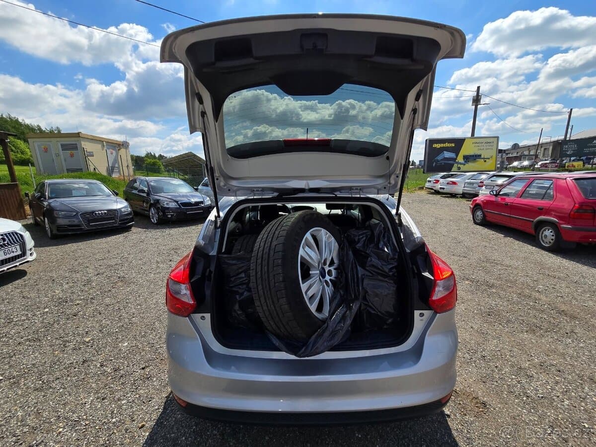 2011 Ford FOCUS - 6