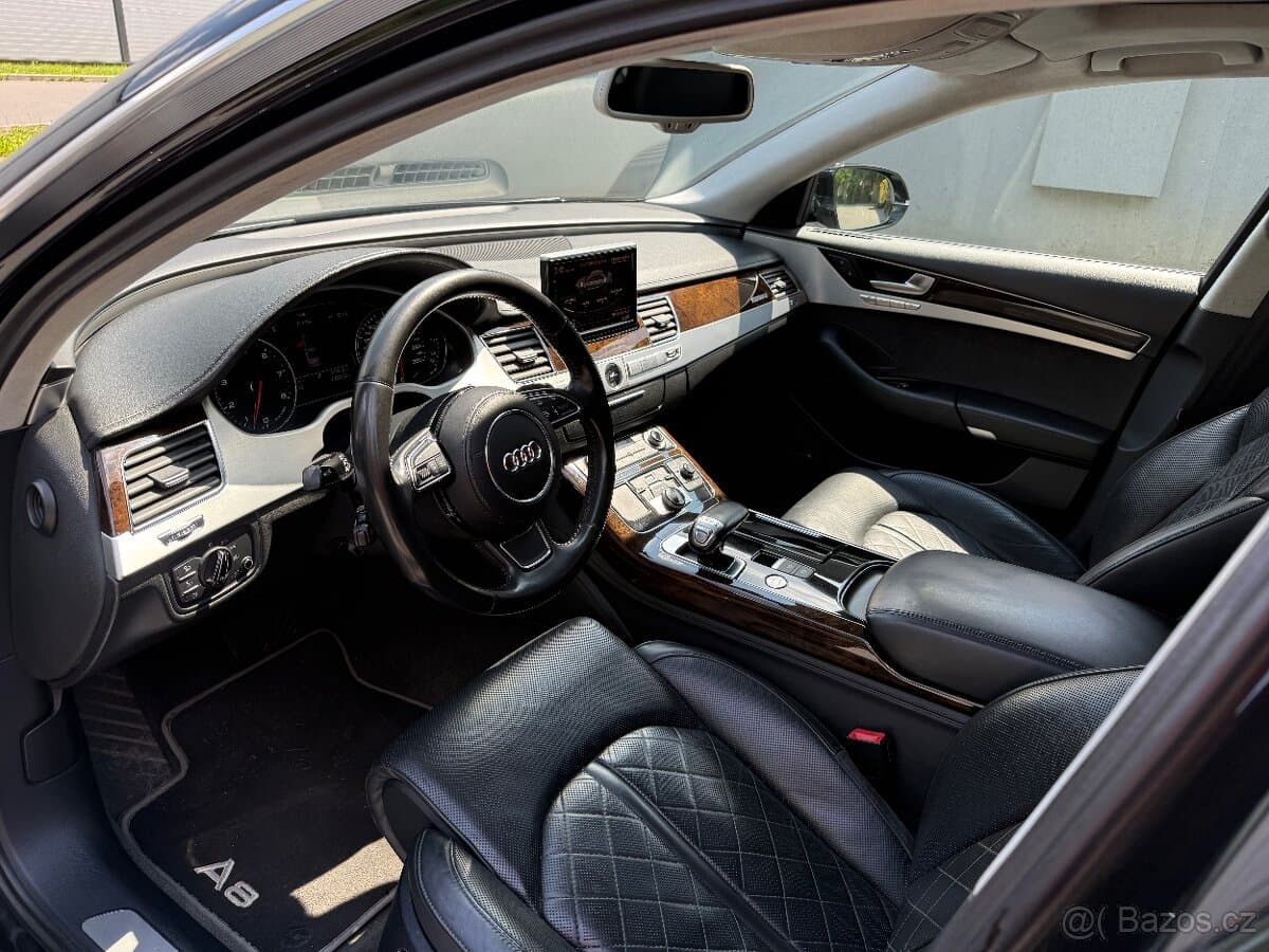 2010 Audi A8 - 6