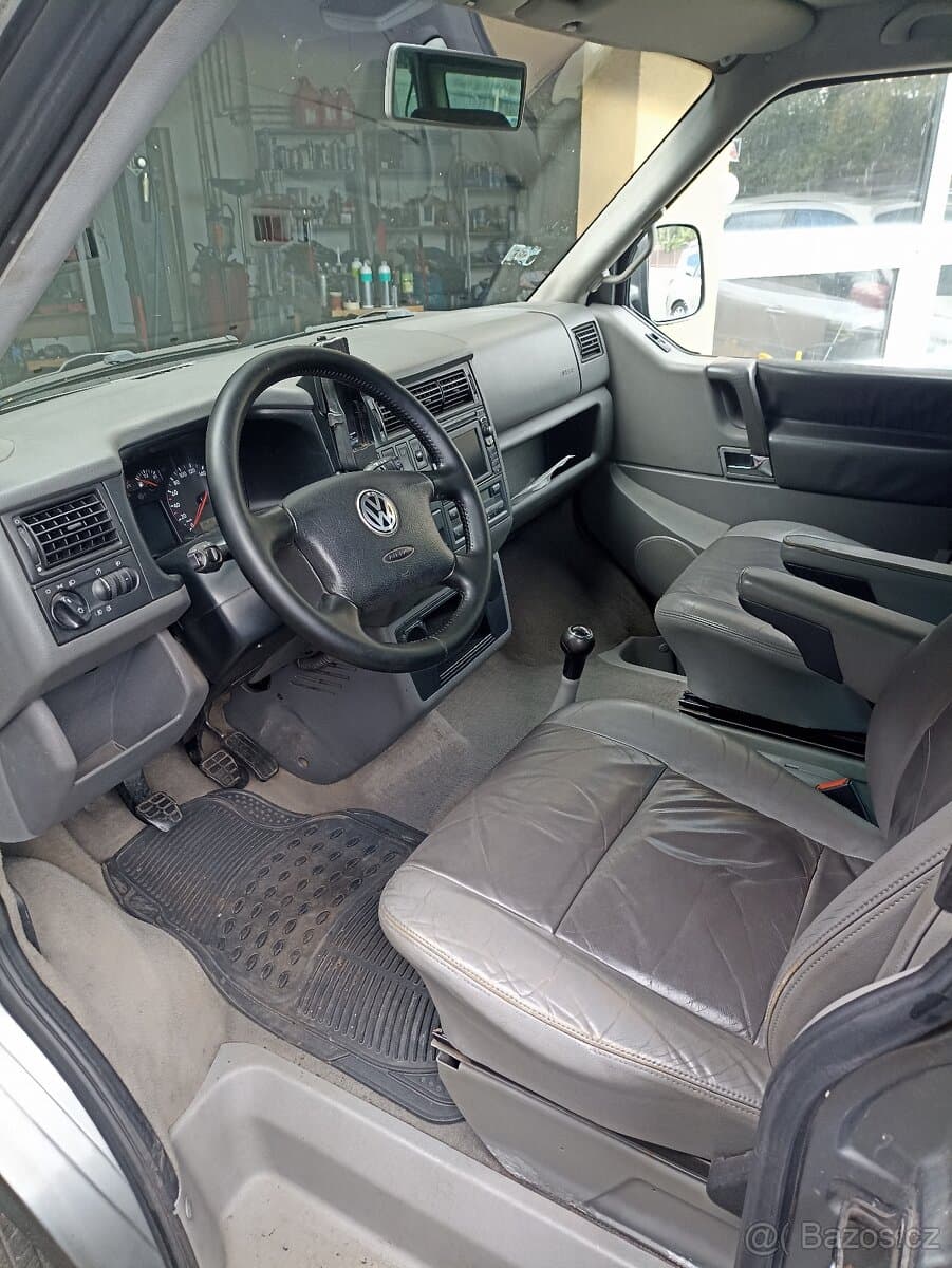 2003 Volkswagen MULTIVAN - 6