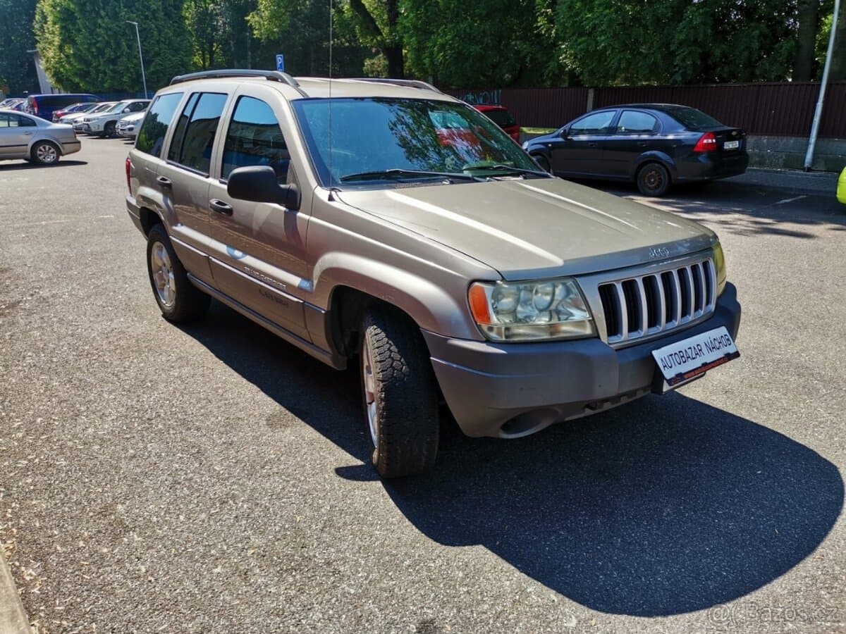 2004 Jeep CHEROKEE - 6